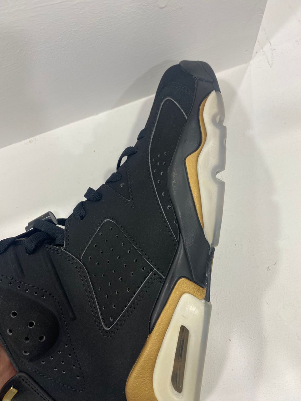 Pre-loved Air Jordan 6 'DMP' (2020) Size UK7.5/US8.5 (Condition: 9.5/10)