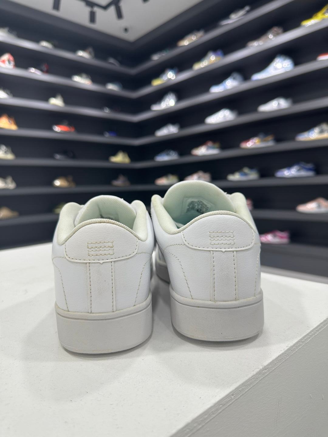 Pre-loved Converse Court OX UK8/US9 (Condition: 9.5/10)