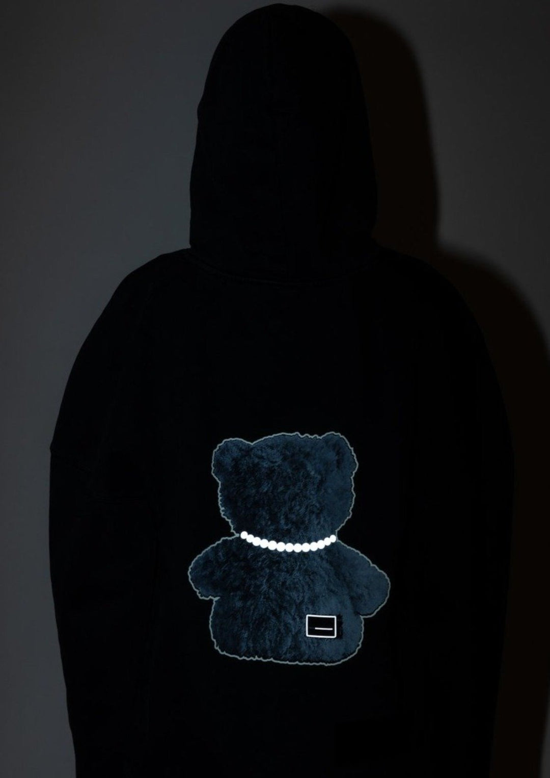 We11done Pearl Necklace Teddy Hoodie Charcoal | Hype Vault Kuala Lumpur
