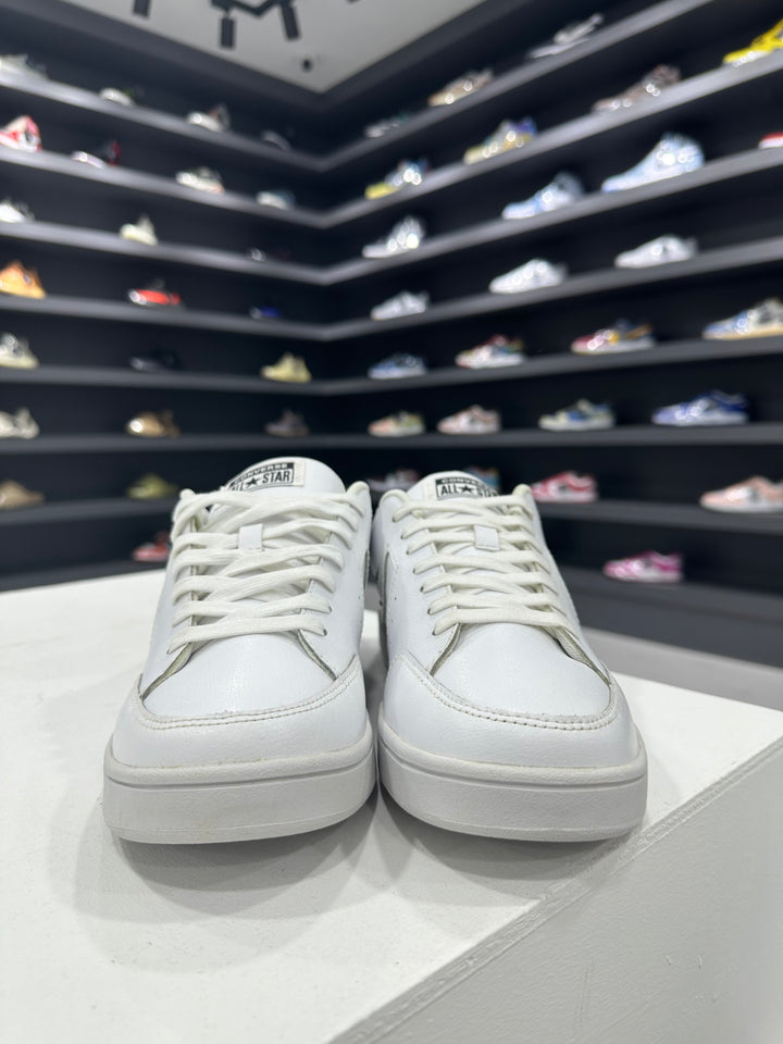 Pre-loved Converse Court OX UK8/US9 (Condition: 9.5/10)