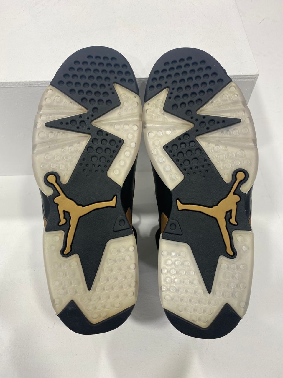 Pre-loved Air Jordan 6 'DMP' (2020) Size UK7.5/US8.5 (Condition: 9.5/10)