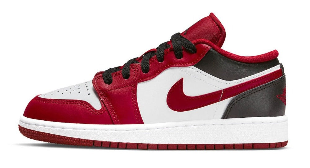 Air Jordan 1 Low Bulls (GS) | Hype Vault Kuala Lumpur | Asia's Top Trusted High-End Sneakers and Streetwear Store