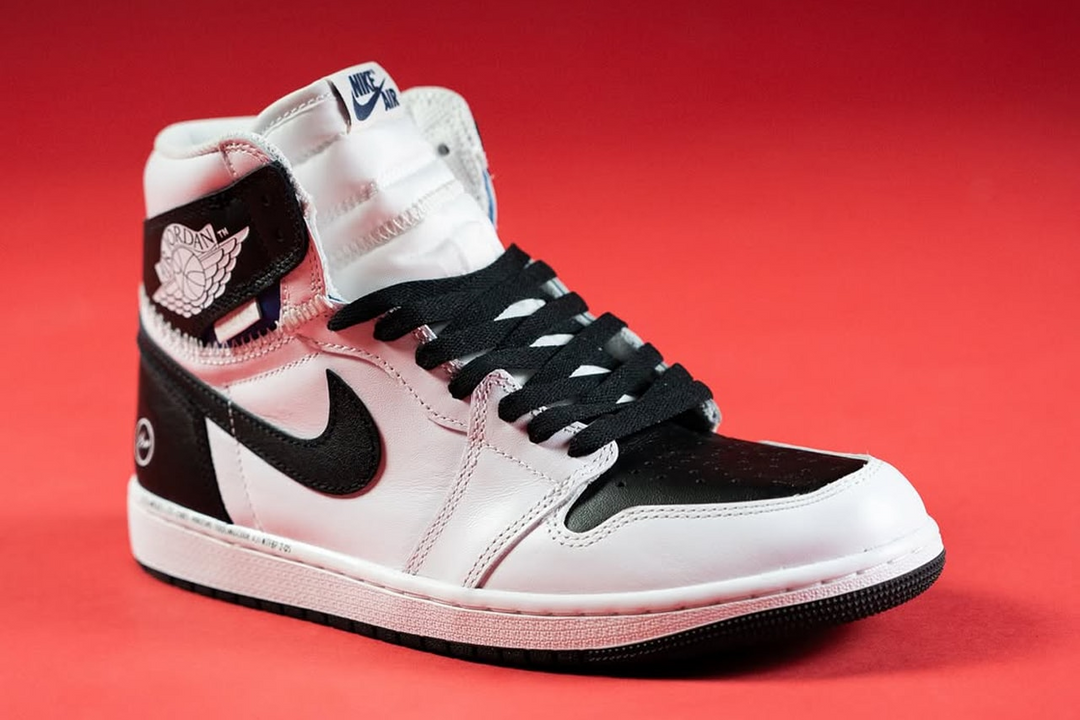 Detailed Look at the fragment design x Union LA x Air Jordan 1 High OG “Black/White”