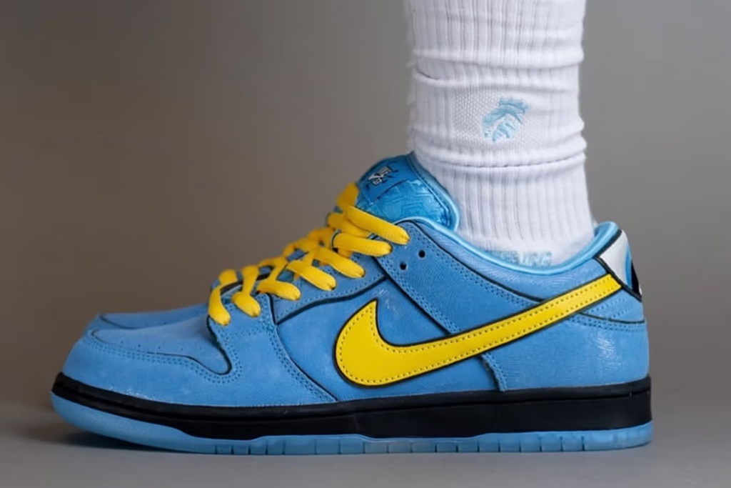 A closer look at "The Powerpuff Girls" and Nike SB Dunk Low "Bubbles"