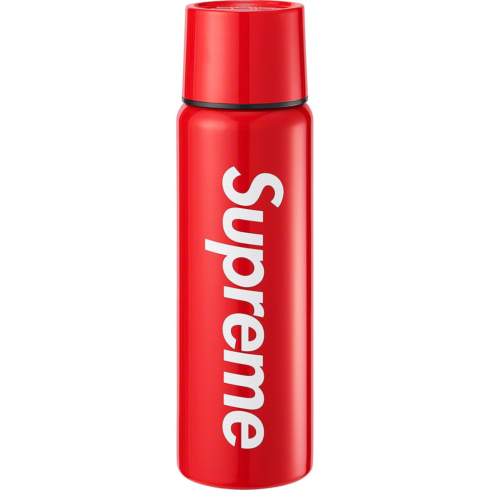 Supreme SIGG Vacuum Insulated 0.75L Bottle Red | Hype Vault Kuala Lumpur | Asia's Top Trusted High-End Sneakers and Streetwear Store