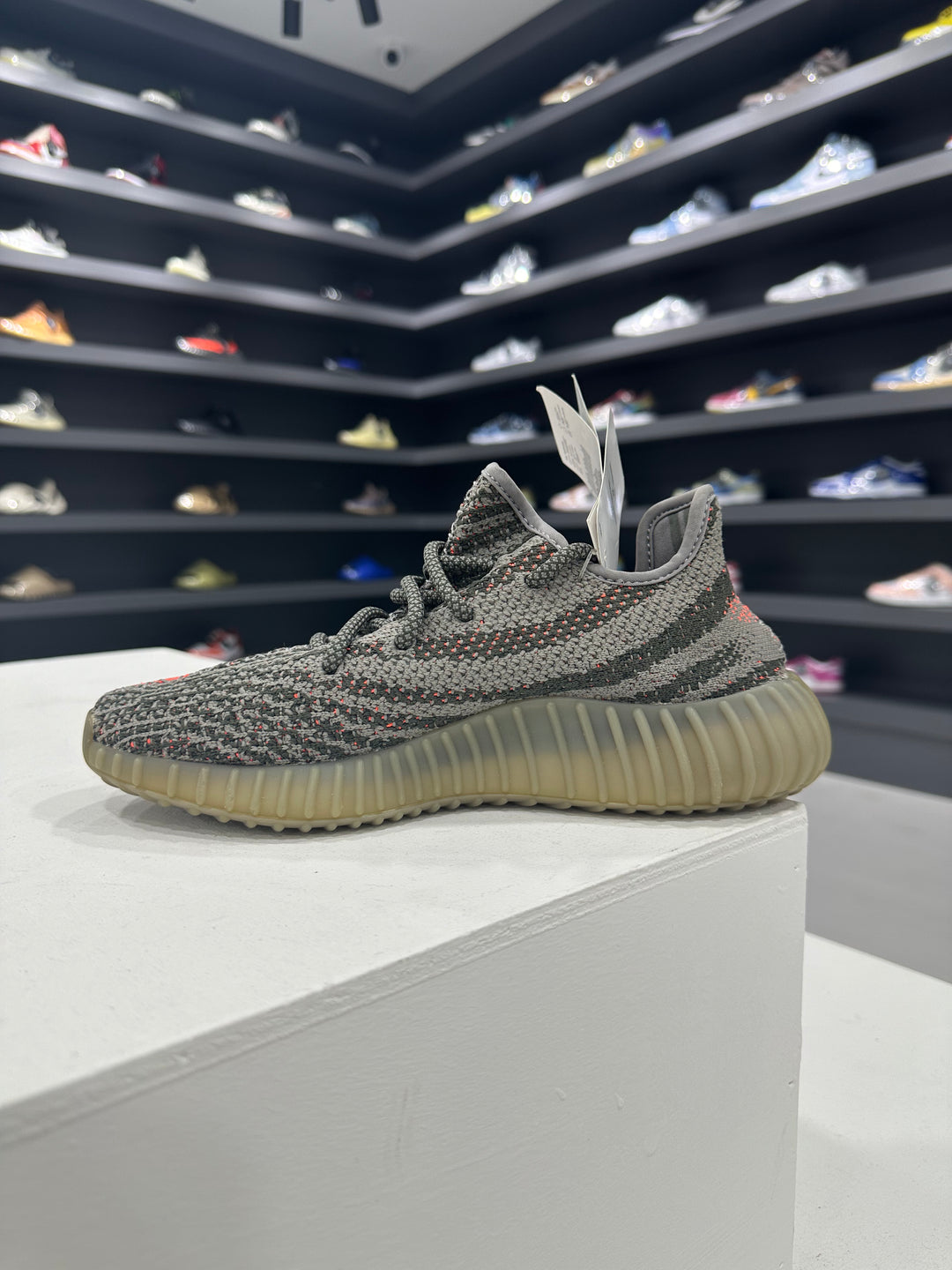 Pre-loved adidas Yeezy Boost 350 V2 ‘Beluga’ UK5/US5.5 (Condition: 9.5/10)