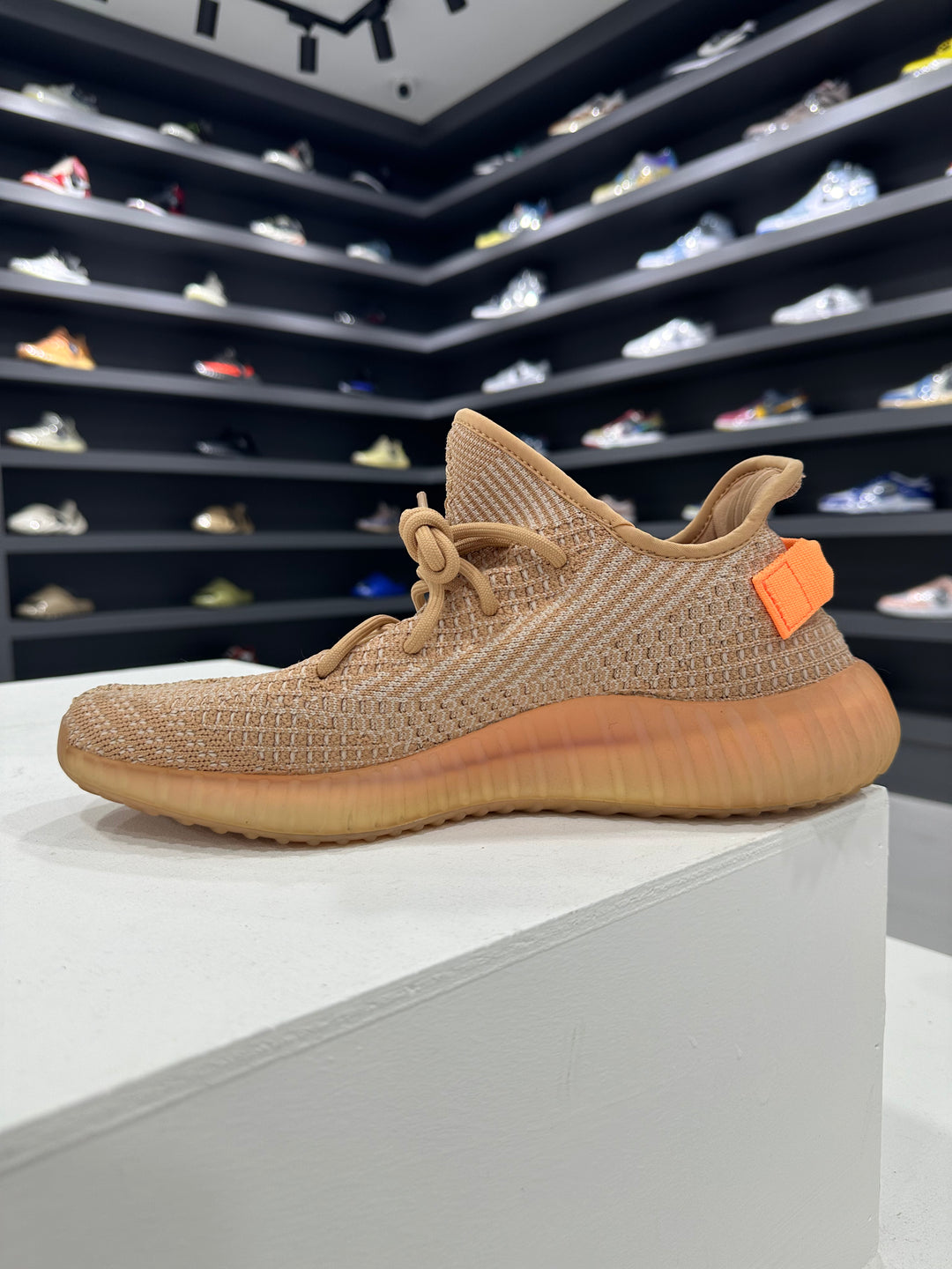 Pre-loved adidas Yeezy Boost 350 V2 ‘Clay’ UK10/US10.5 (Condition 8.5/10)