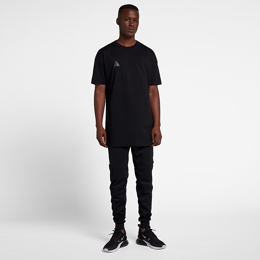 Nike ACG T-Shirt Black (Size XL)