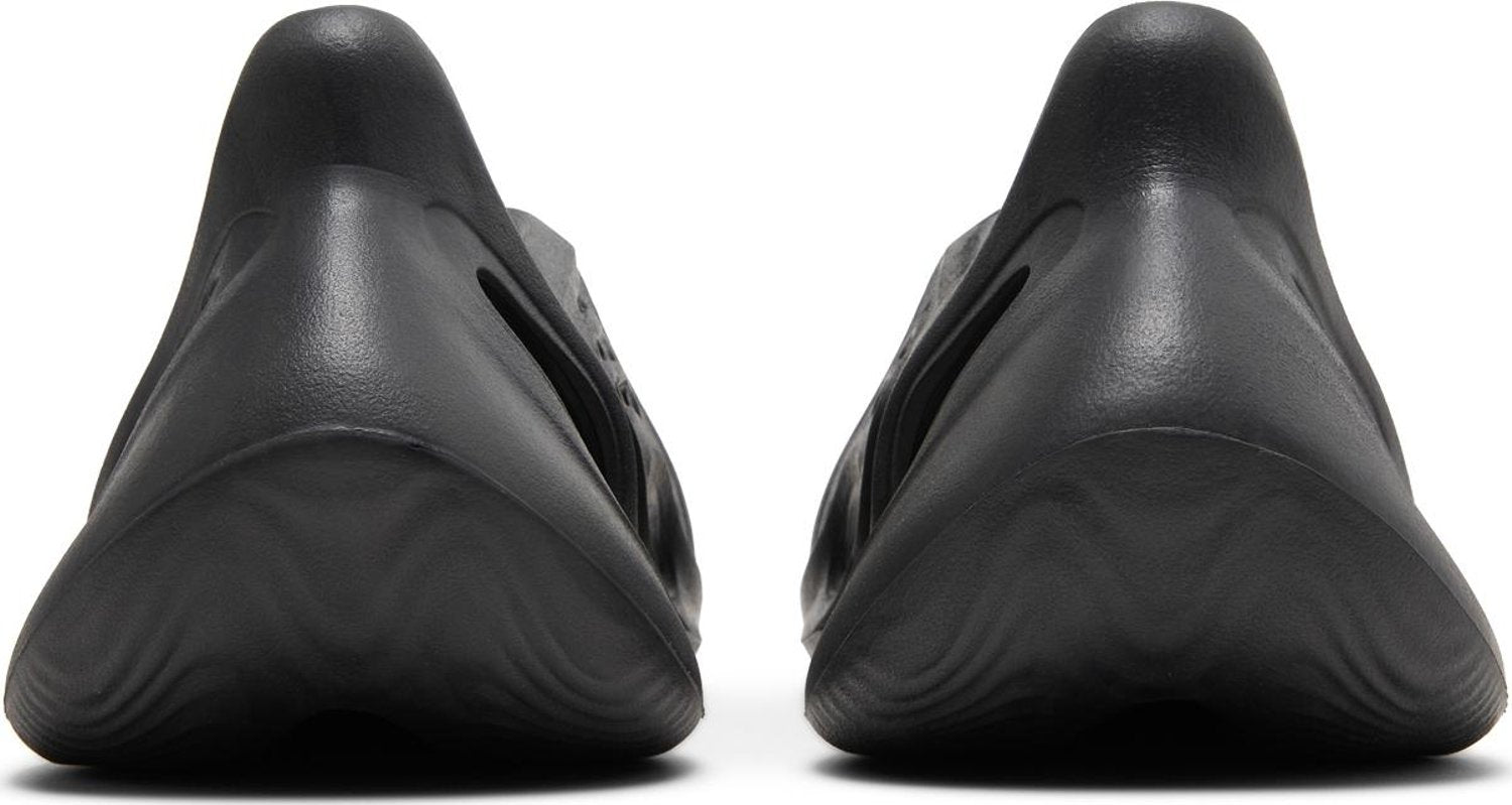 inside yeezy foam runner