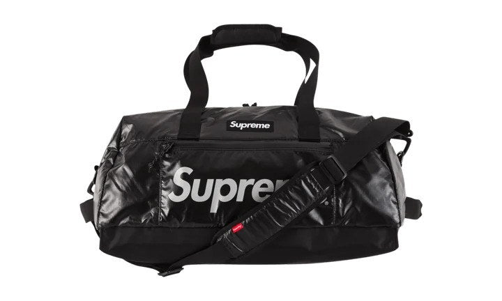 Supreme duffle outlet bag fake